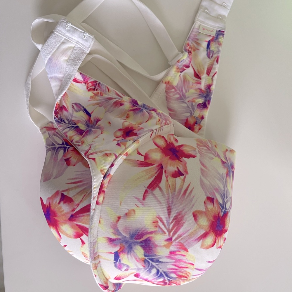 VS Pink New Bra